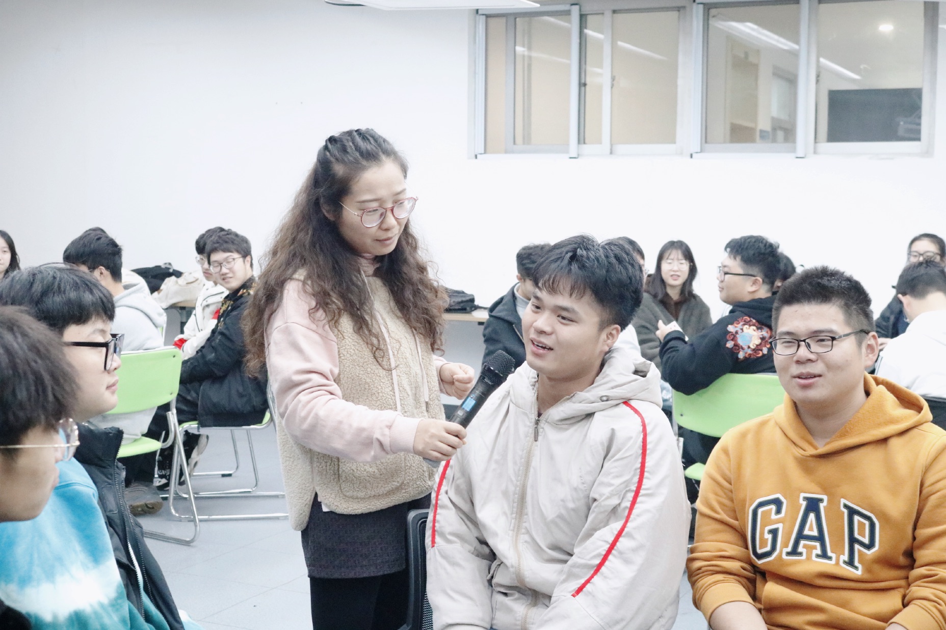 我院黄帅老师资助育人工作事迹入选2020年江苏省十佳资助育人好故事